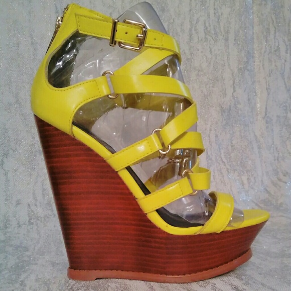 BEBE 6 LEMON YELLOW LEATHER STRAPPY WEDGE HEELS w/ BOX citrine platform - Picture 2 of 10
